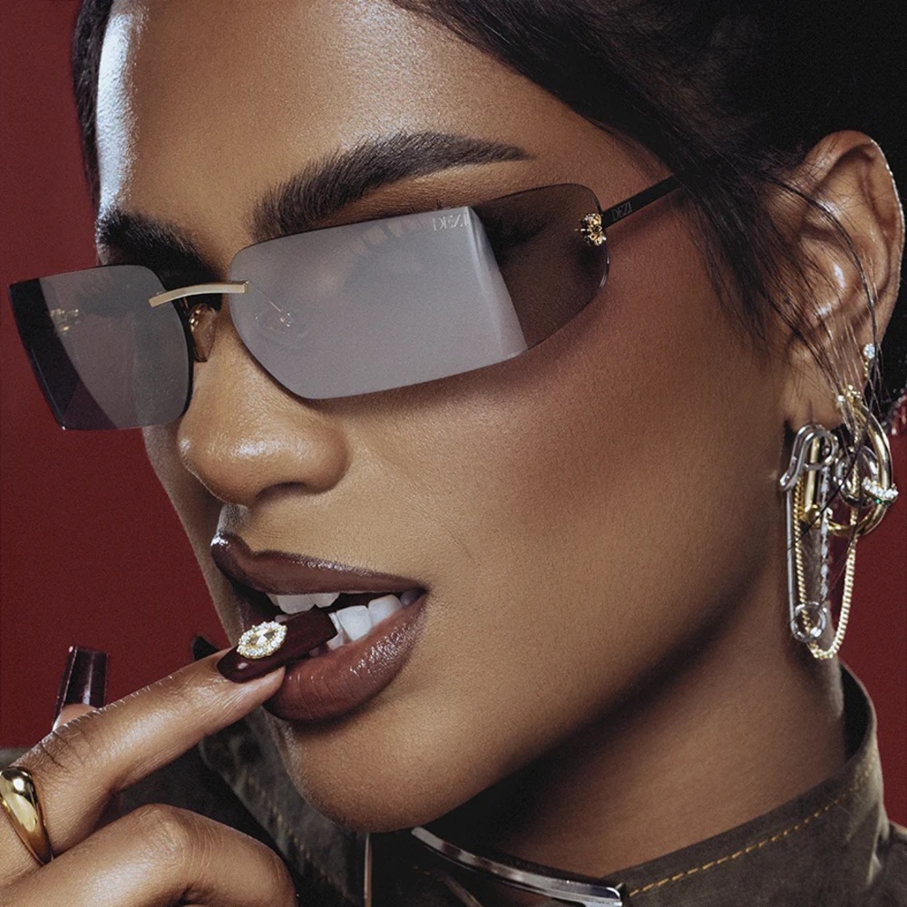 DEZI x Monet Moneybags Y2K Shades in Gold / Chrome